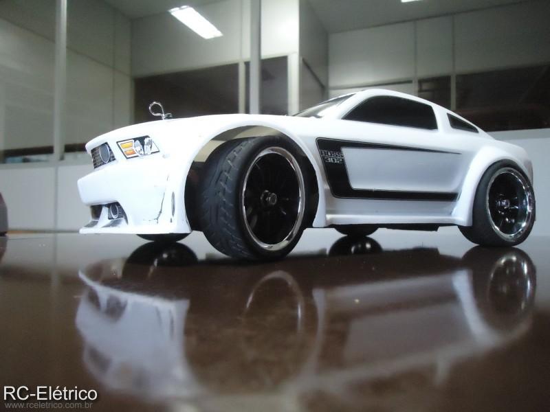 Traxxas Ford Mustang 1/16 - Musta