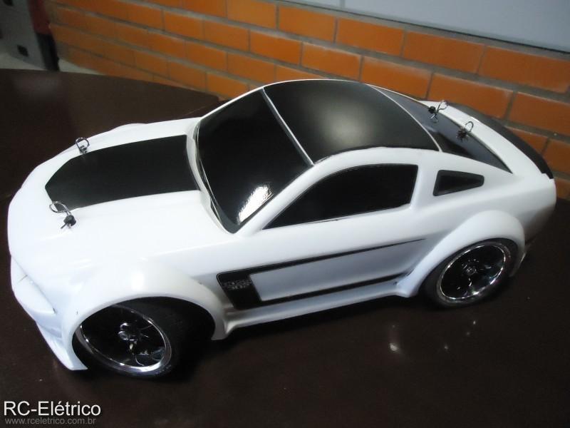 Traxxas Ford Mustang 1/16 - Musta