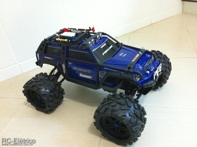 Summitao com os Bigo Joe e os items der crawler