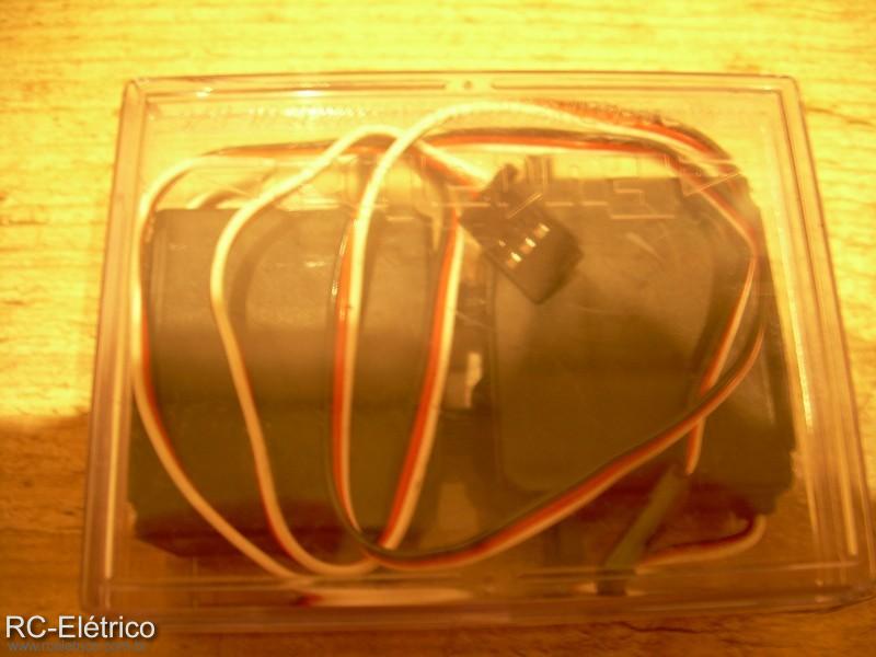 Servos Futaba 3004S