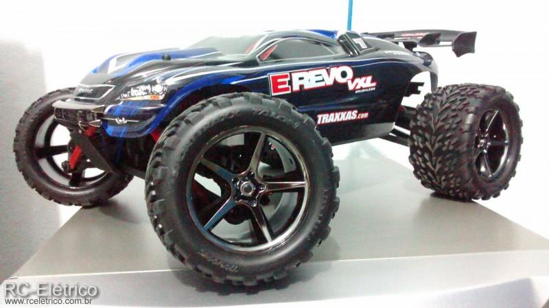 O 1º Auto Modelo - E-REVO 1/16 VXL TRAXXAS